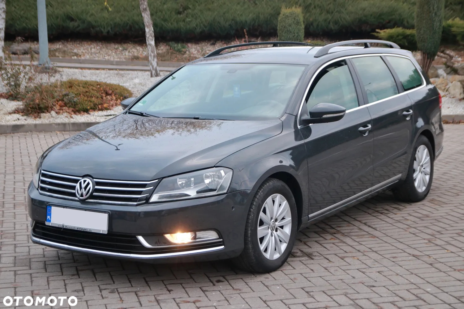 Volkswagen Passat - 4