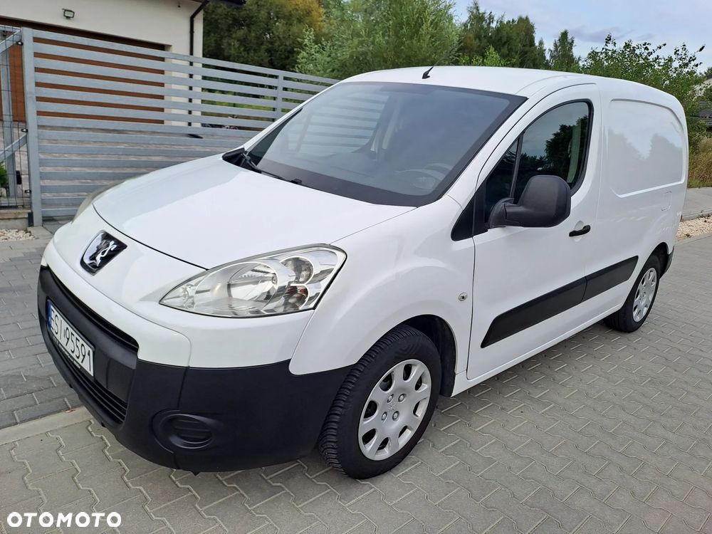 Peugeot Partner 1.6 HDI / 3 osobowy/ Blaszak / Bardzo Ładny/ - 1