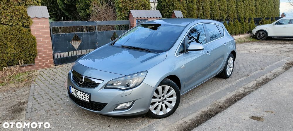 Opel Astra 1.6 Cosmo - 9
