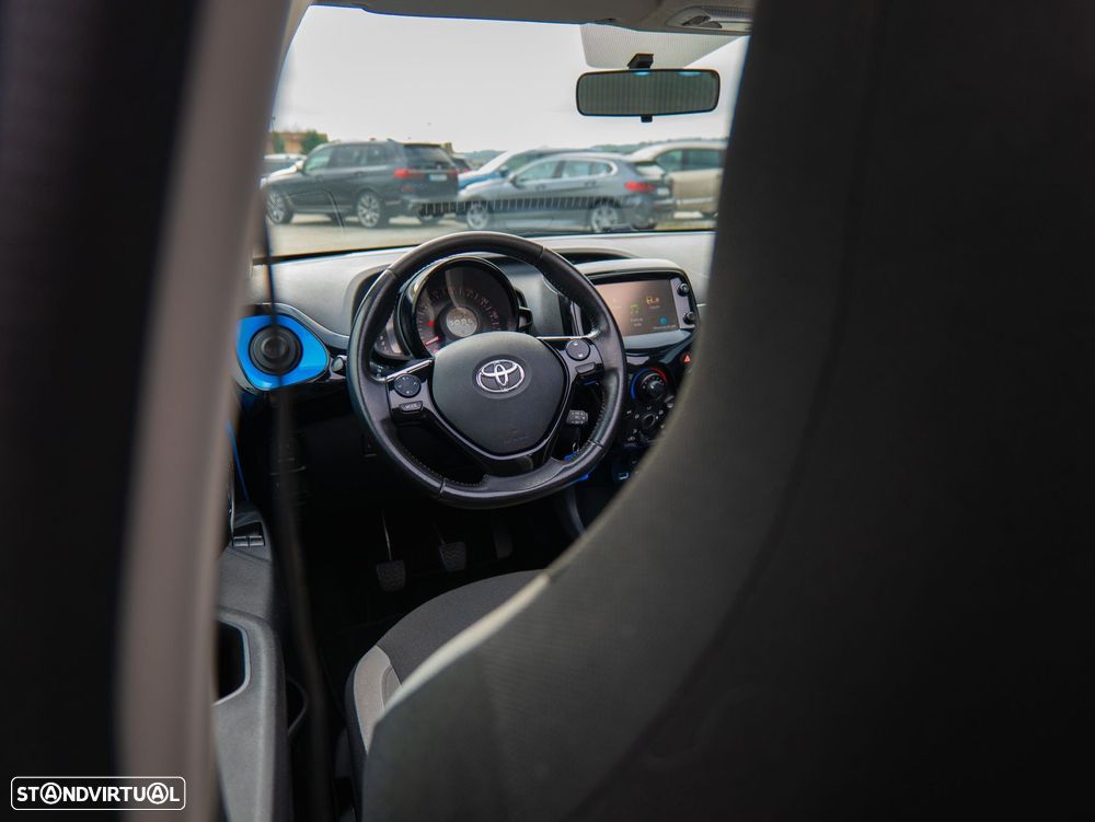 Toyota Aygo 1.0 X-Wave - 21