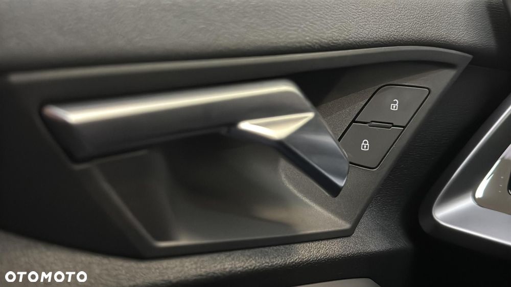 Audi A3 Sportback 35 TFSI mHEV S tronic - 32