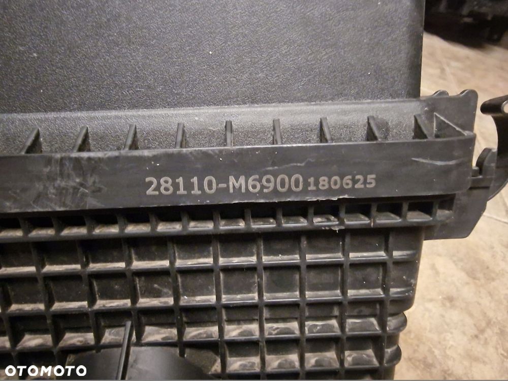 obudowa filtra kia ceed iii 28110-m6900 rura 28140-j9400 - 5
