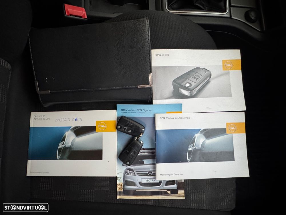 Opel Vectra 1.9 CDTI DPF Sport/GTS - 28