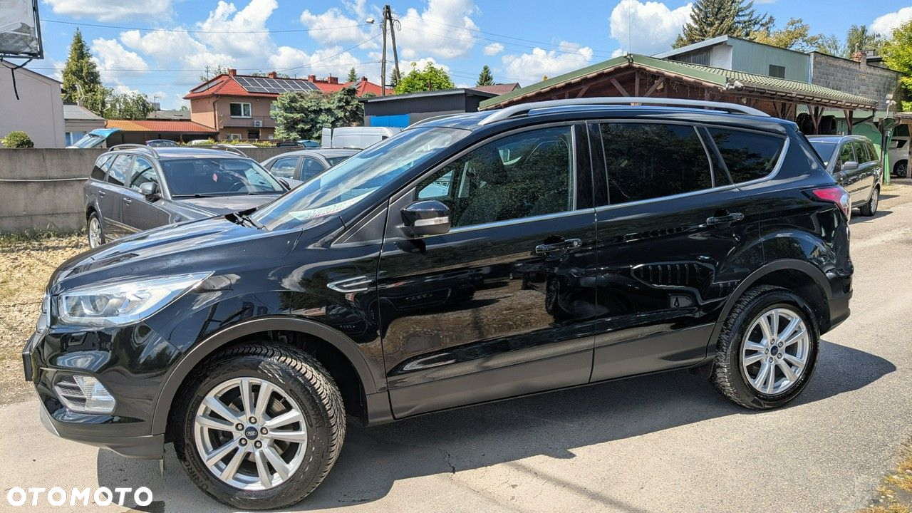Ford Kuga - 2
