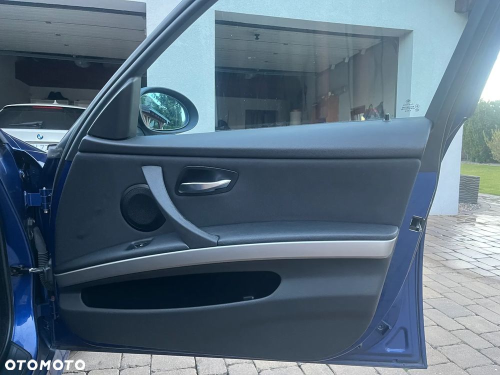 BMW Seria 3 - 26