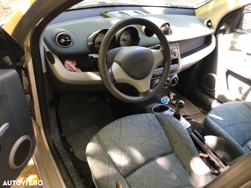 Dezmembrez Smart ForFour bleo 2006 automat 1,3 benzina - 8