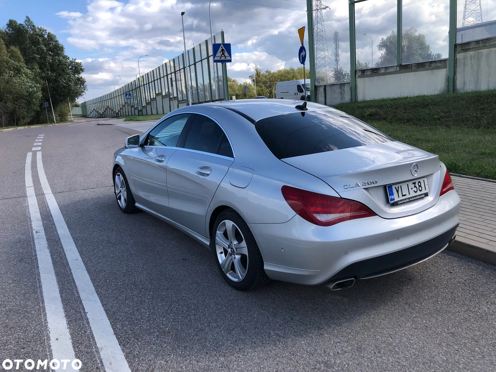 Mercedes-Benz CLA 200 CDI 7G-DCT AMG Line - 3