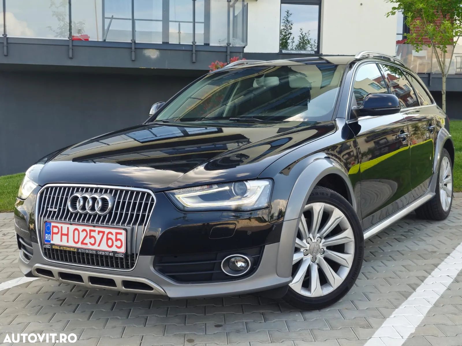 Audi A4 Avant 2.0 TDI DPF quattro S tronic Attraction - 1