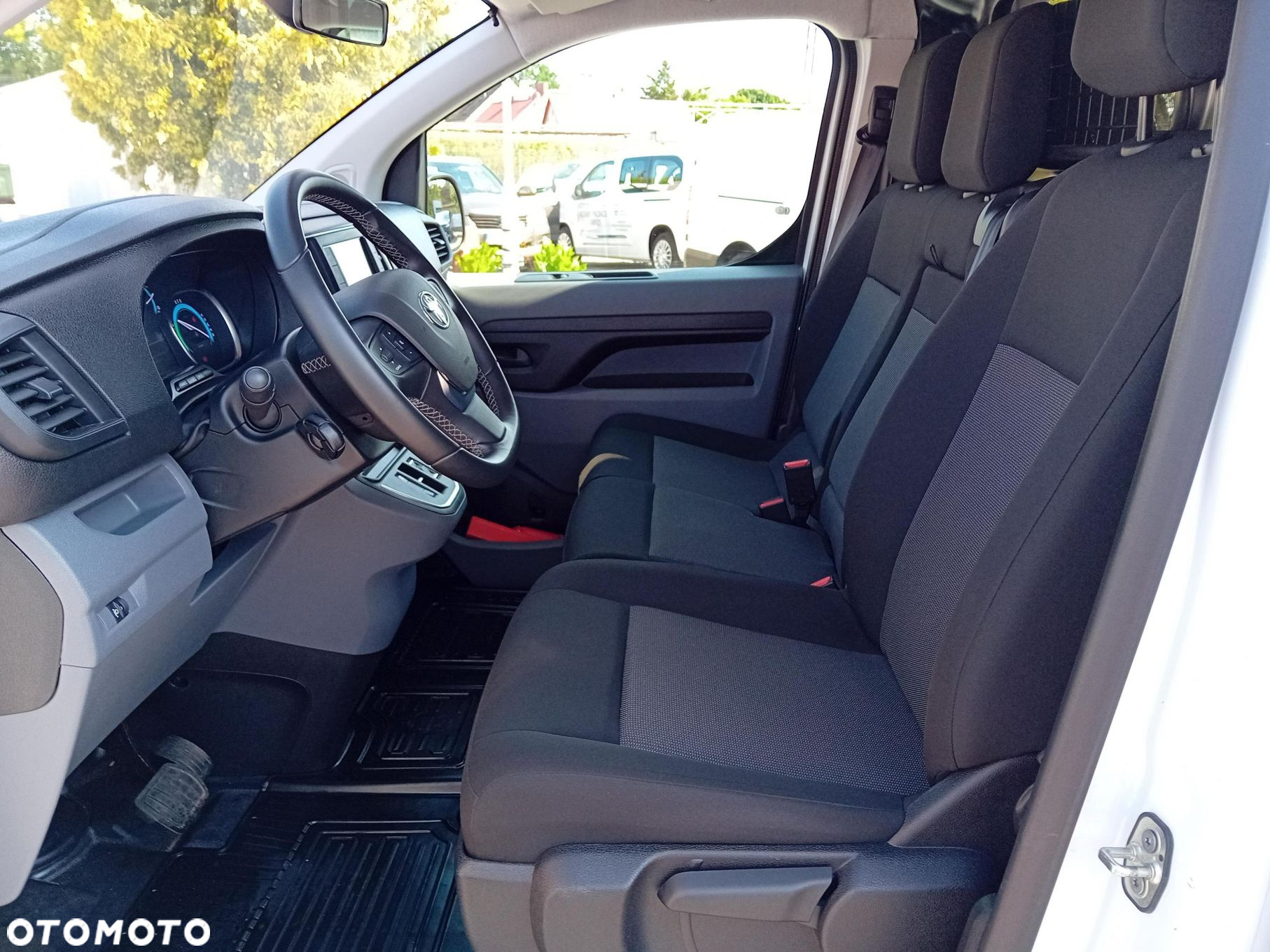 Toyota PROACE - 11