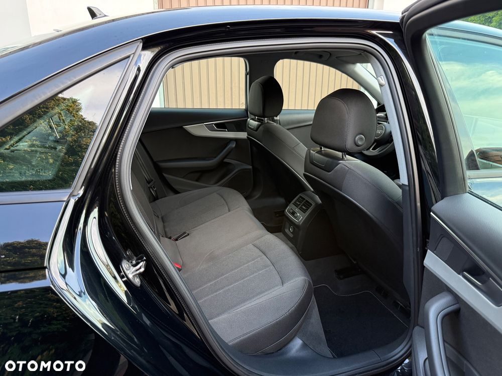 Audi A4 Limousine 35 TFSI mHEV Advanced S tronic - 10