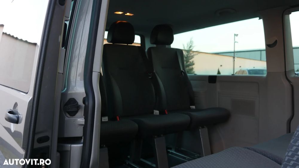 Volkswagen Caravelle - 22