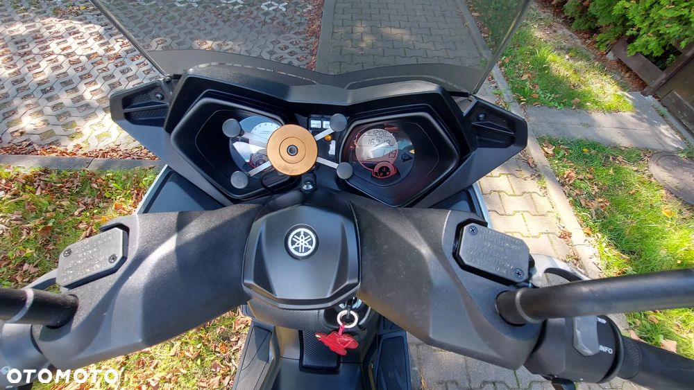 Yamaha X-max - 11