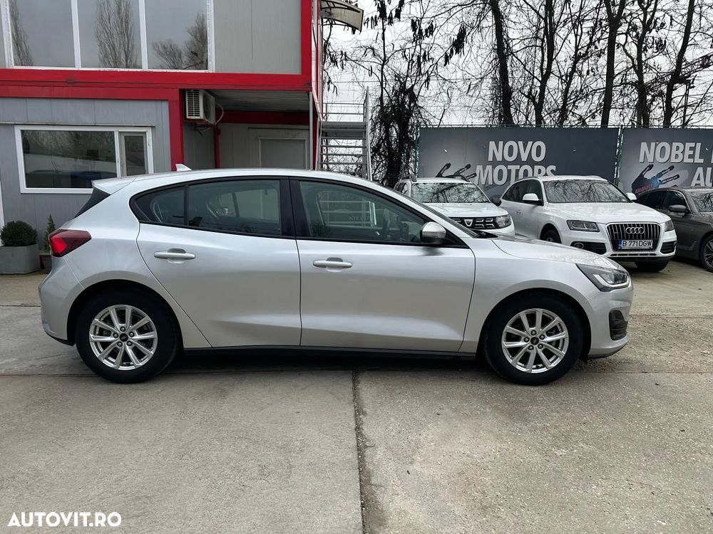 Ford Focus 1.5 EcoBlue Connected - 4