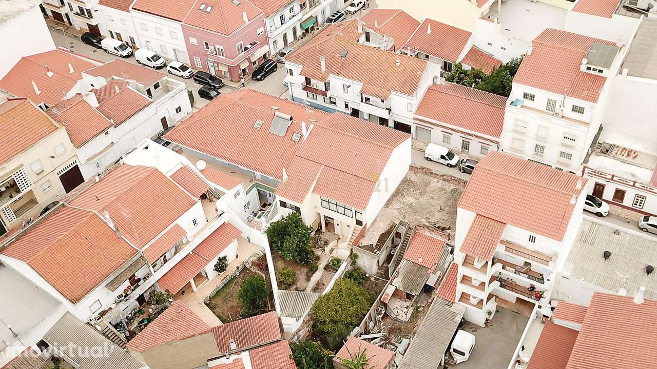 Moradia T3 em Bartolomeu de Messines c/ Loja para habitação ou investi - Grande imagem: 2/20