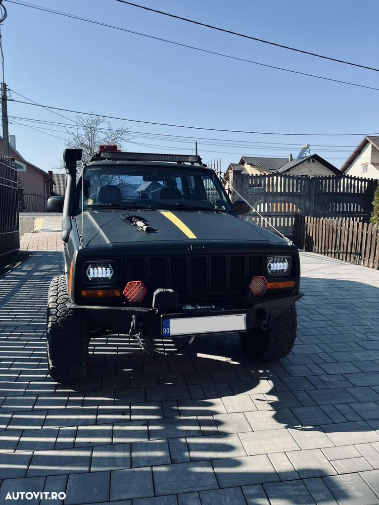 Jeep Cherokee - 5