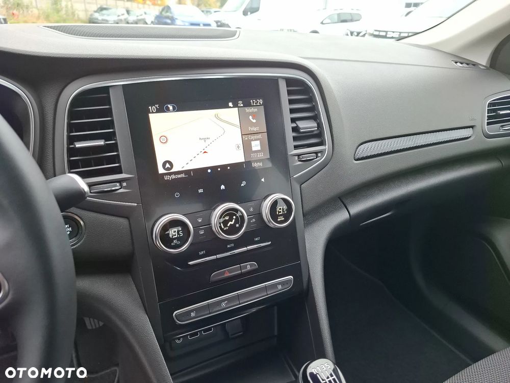 Renault Megane 1.3 TCe Evolution - 15