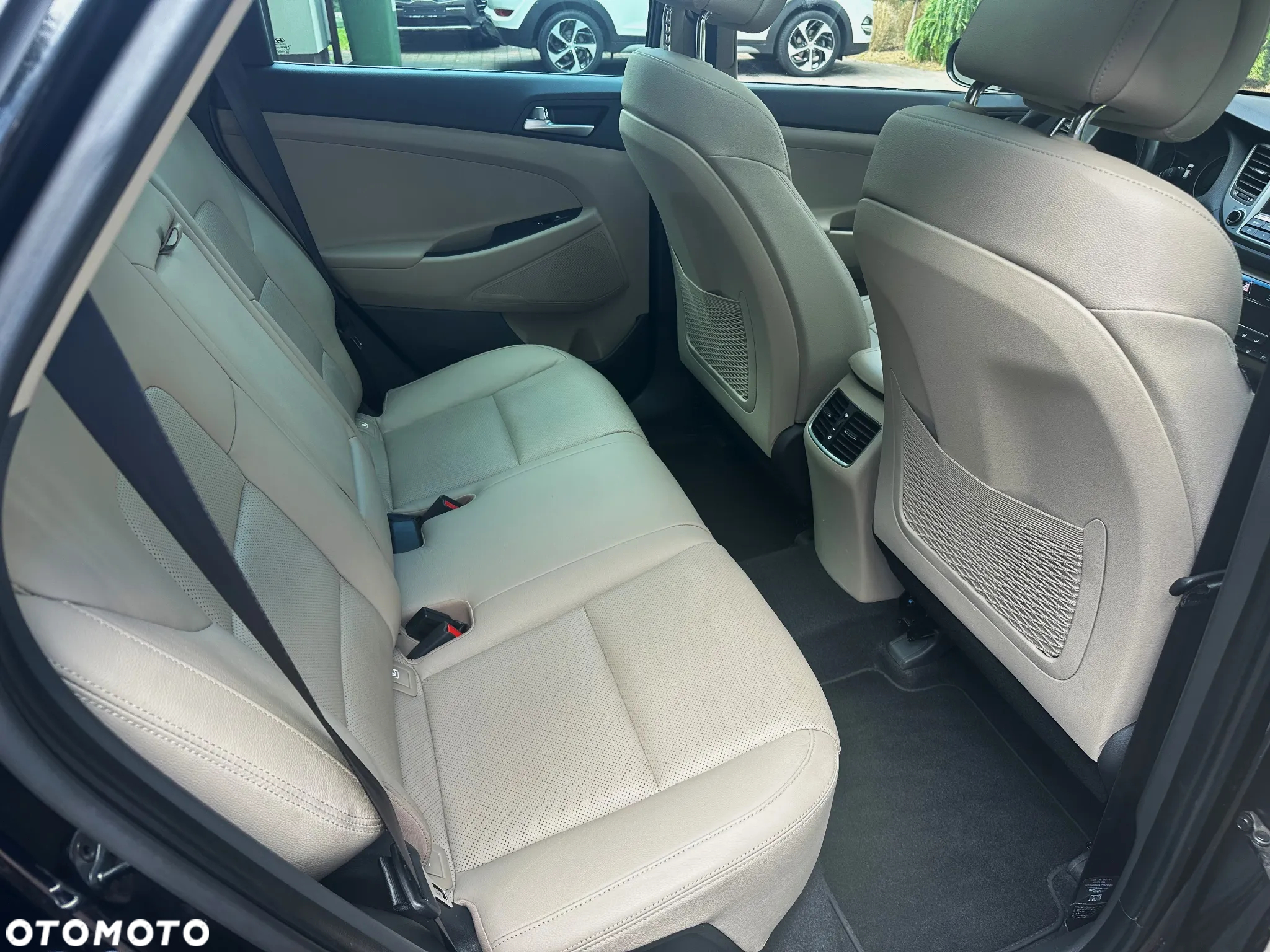 Hyundai Tucson 2.0 CRDI BlueDrive TourdePologne 2WD - 29