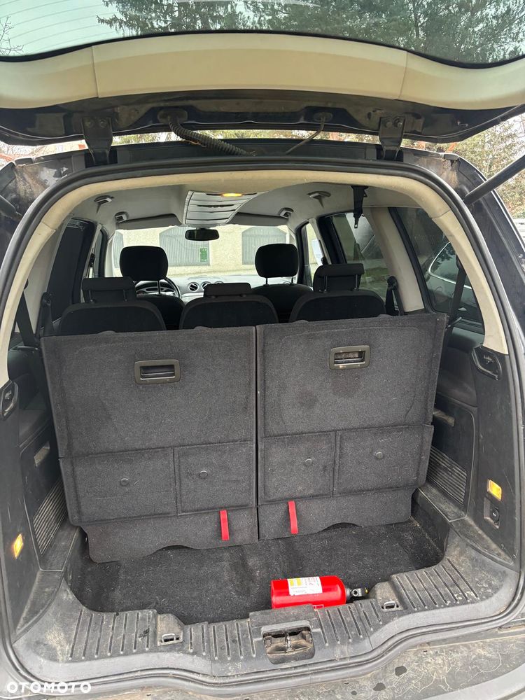 Ford Galaxy 2.0 Concept - 15