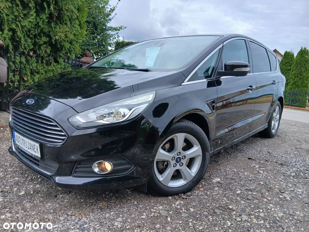 Ford S-Max - 11