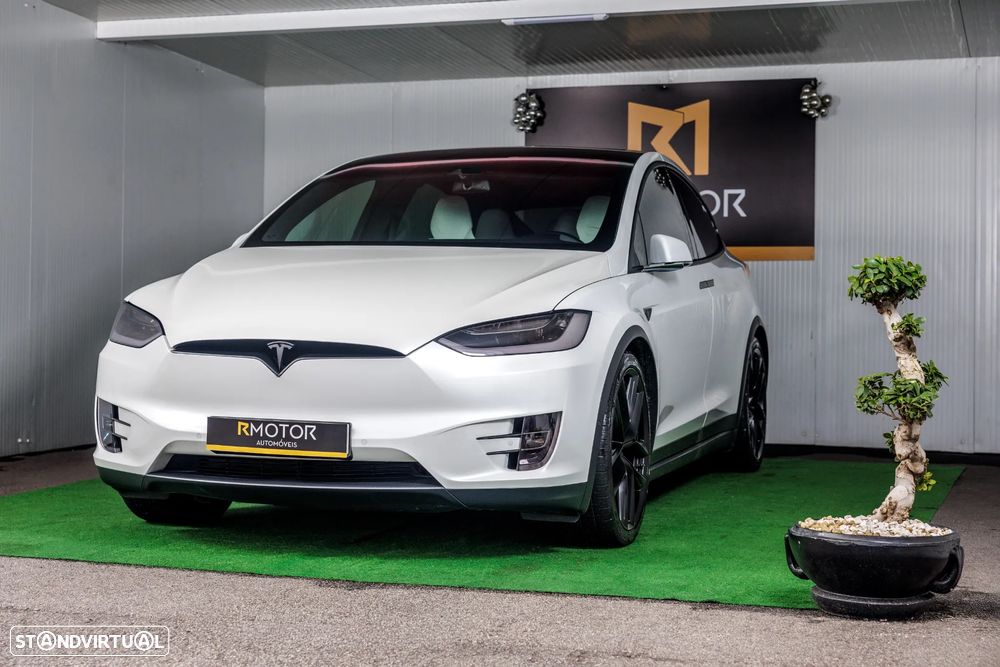 Tesla Model X P100D - 3