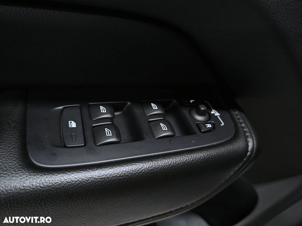 Volvo XC 60 T6 AWD Recharge Geartronic Inscription - 27