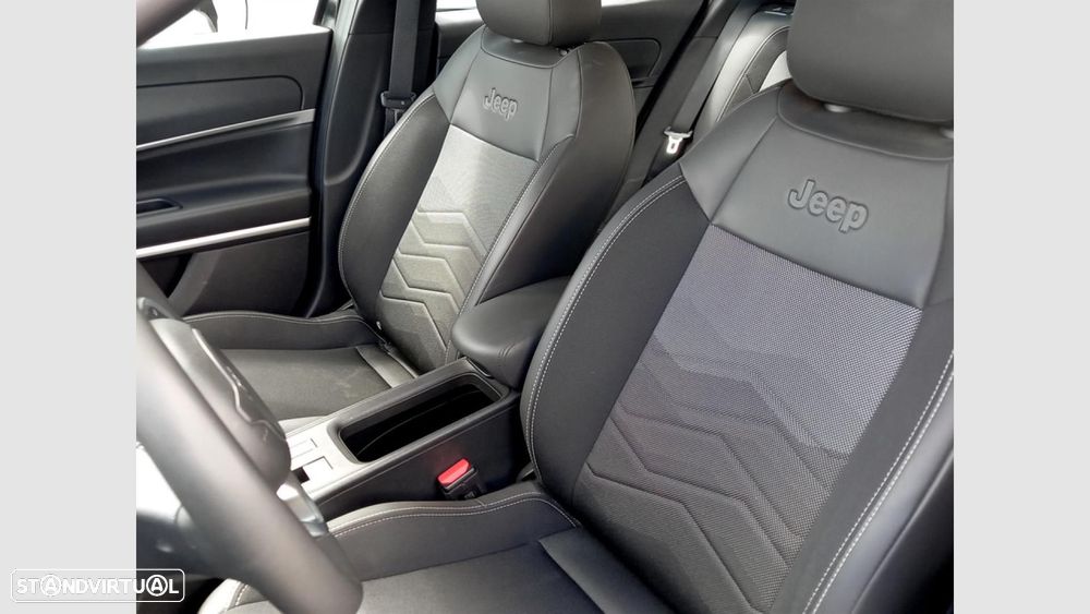 Jeep Avenger 1.2 GSE T3 Altitude - 13