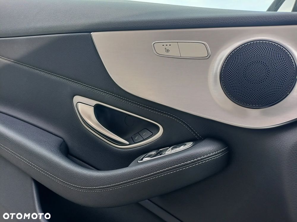 Mercedes-Benz Klasa C 180 9G-TRONIC - 10