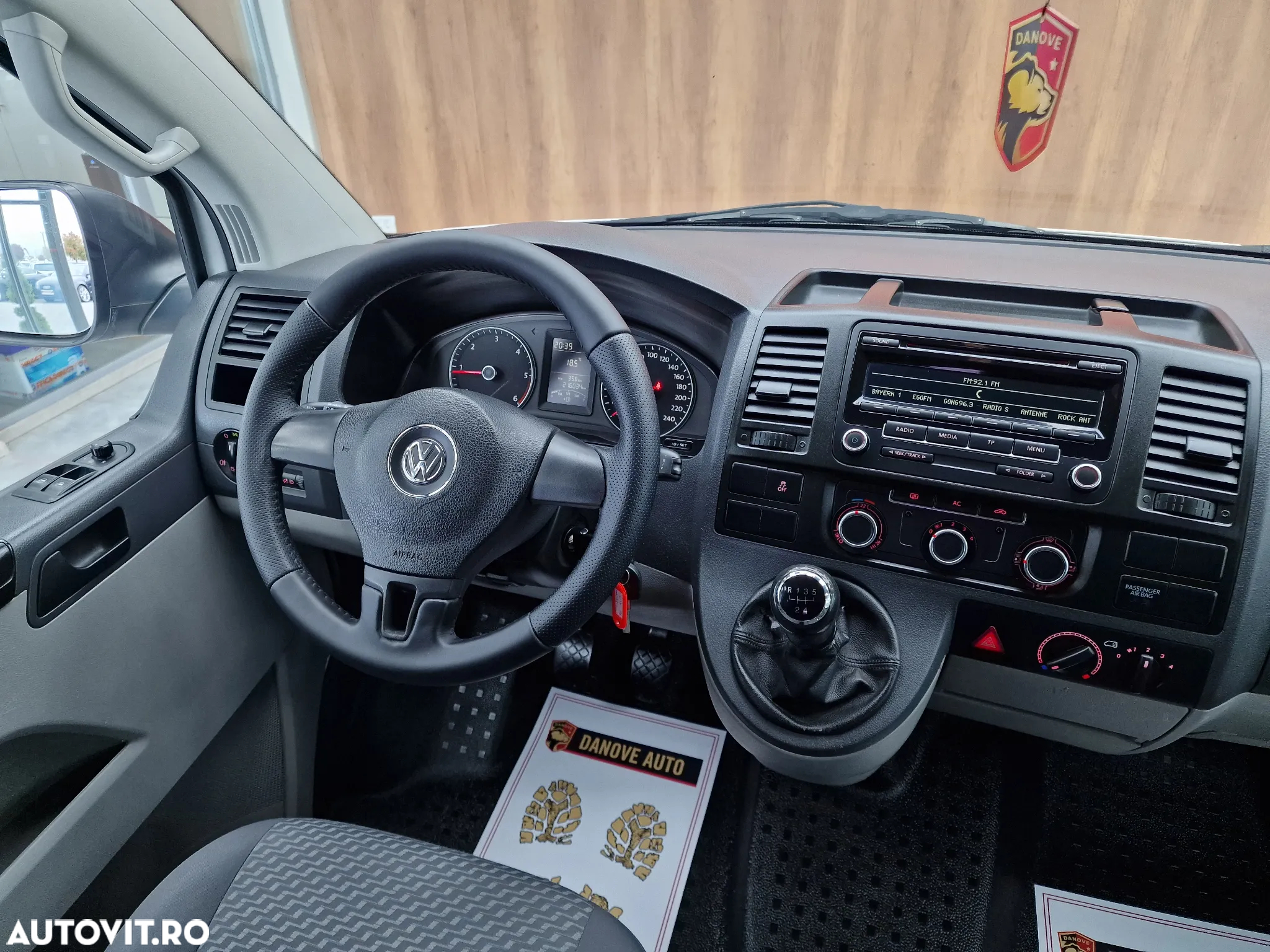Volkswagen Transporter - 19