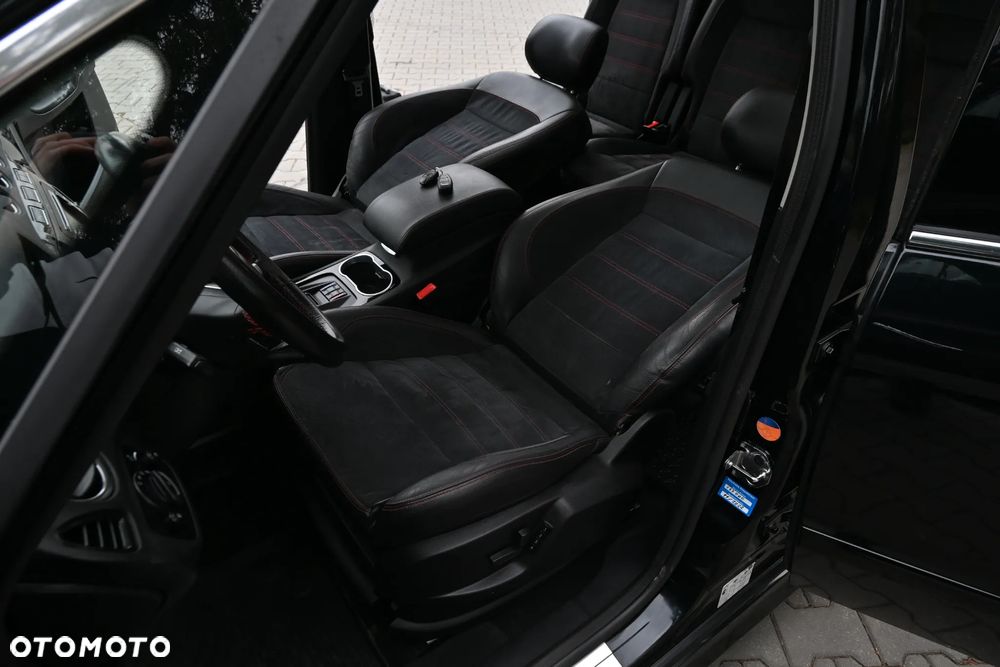 Ford S-Max 2.0 EcoBoost ST-Line - 28