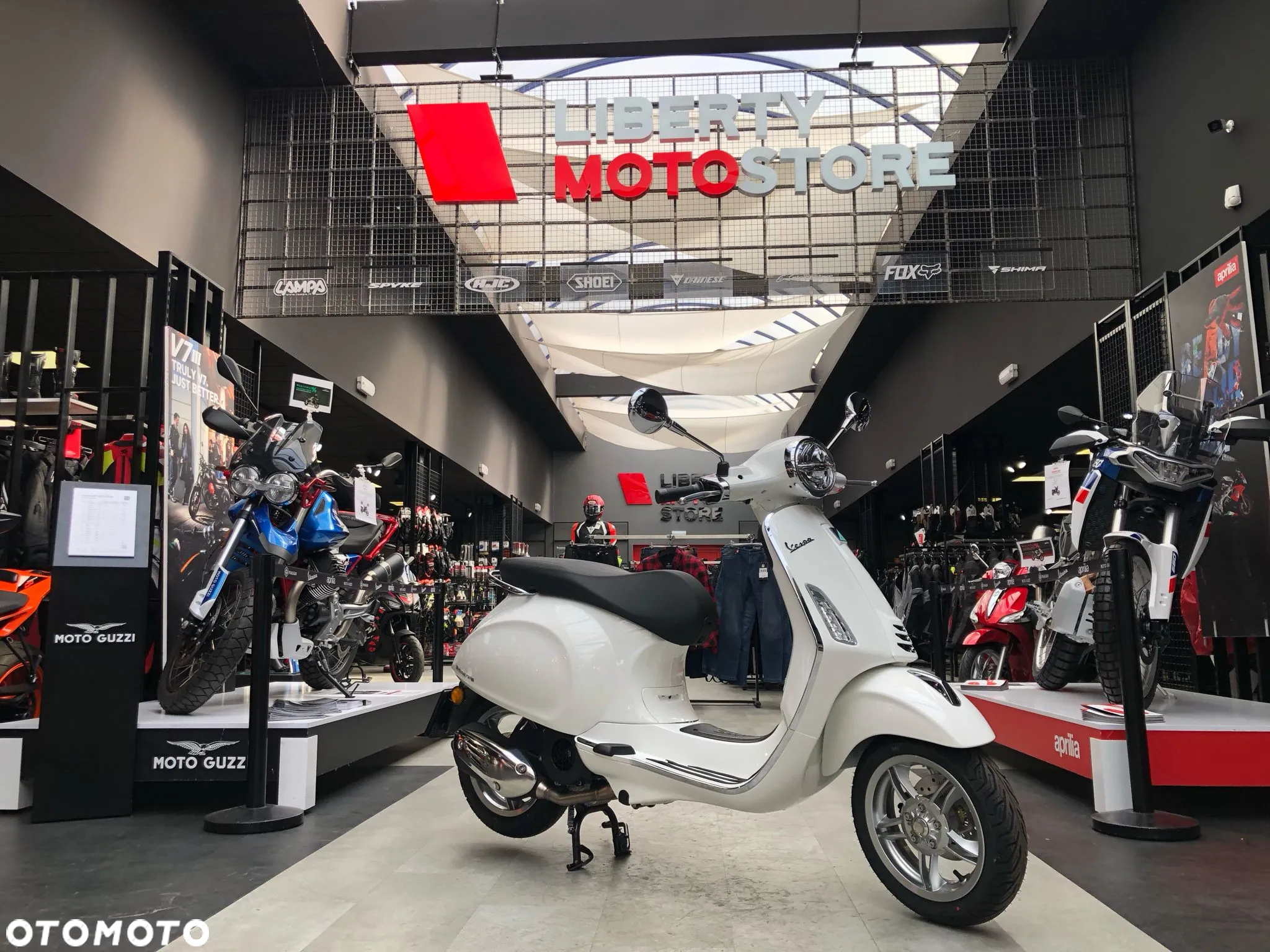 Vespa Primavera - 8