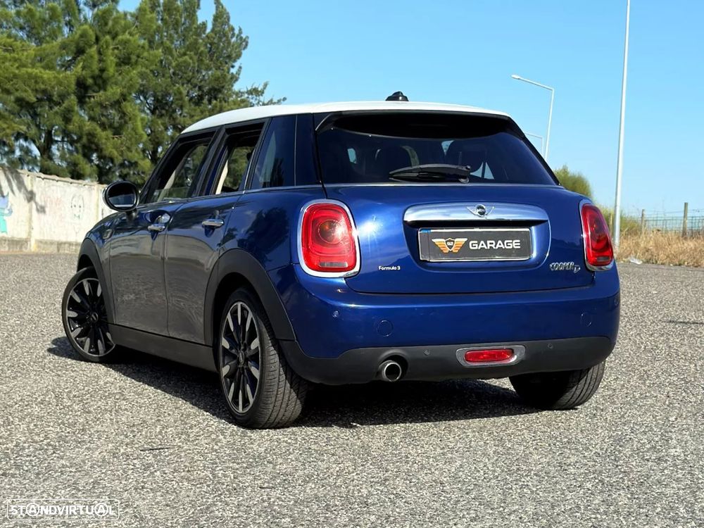 MINI 5 Portas Cooper D Auto - 3