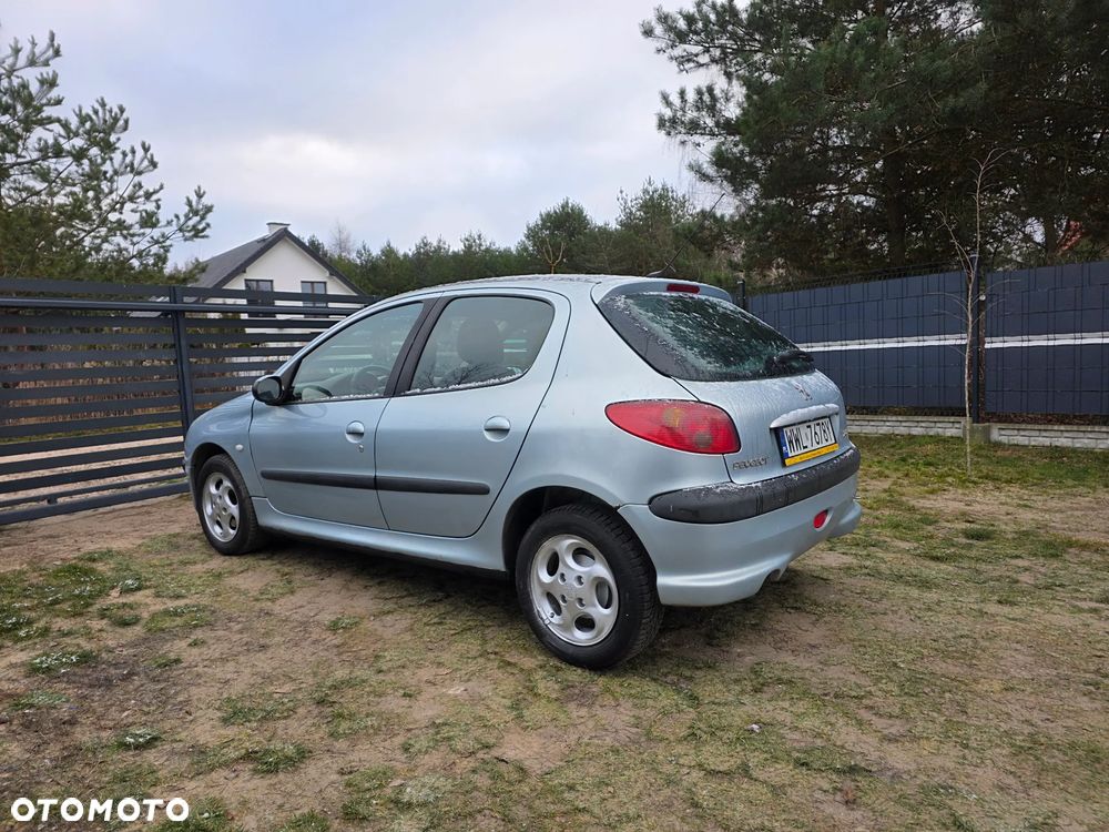 Peugeot 206 75 Quiksilver - 4