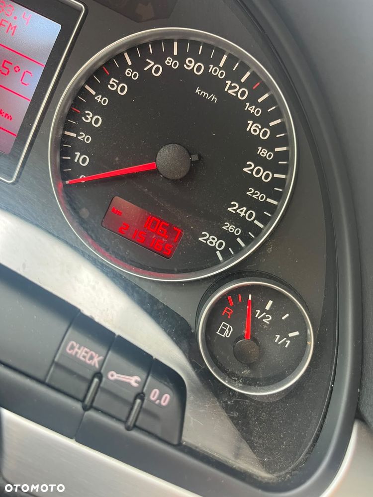 Audi A4 Avant - 6