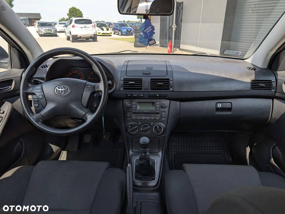 Toyota Avensis 2.0 D-4D Edition - 26