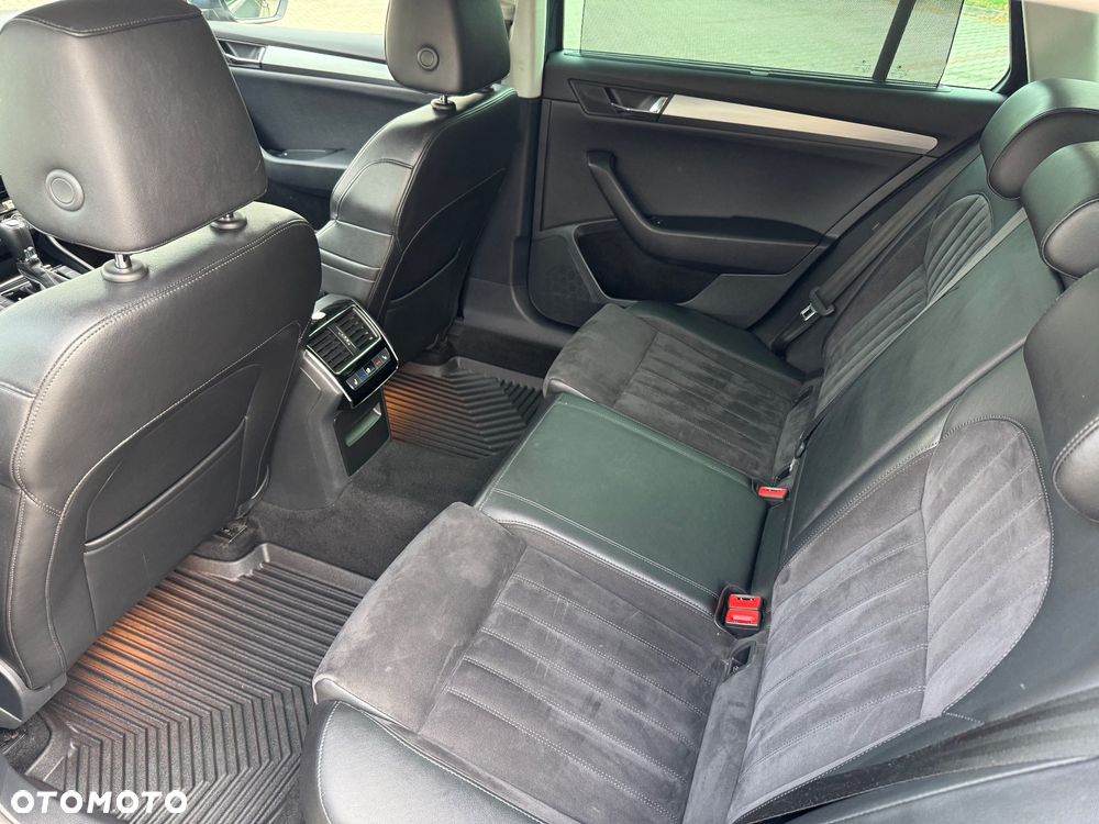 Skoda Superb 1.6 TDI DSG Ambition - 16