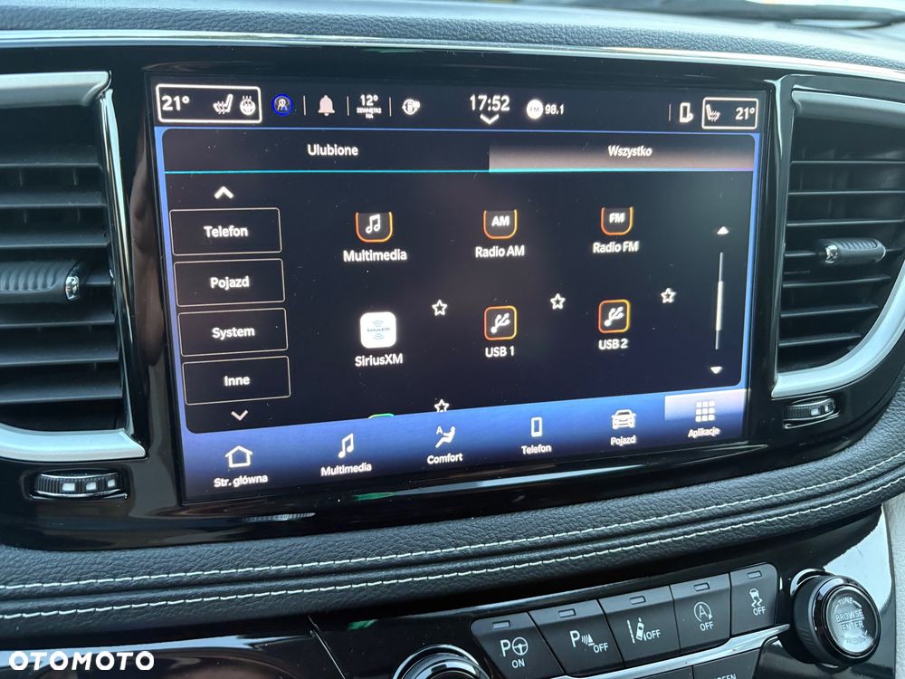 Chrysler Pacifica - 31