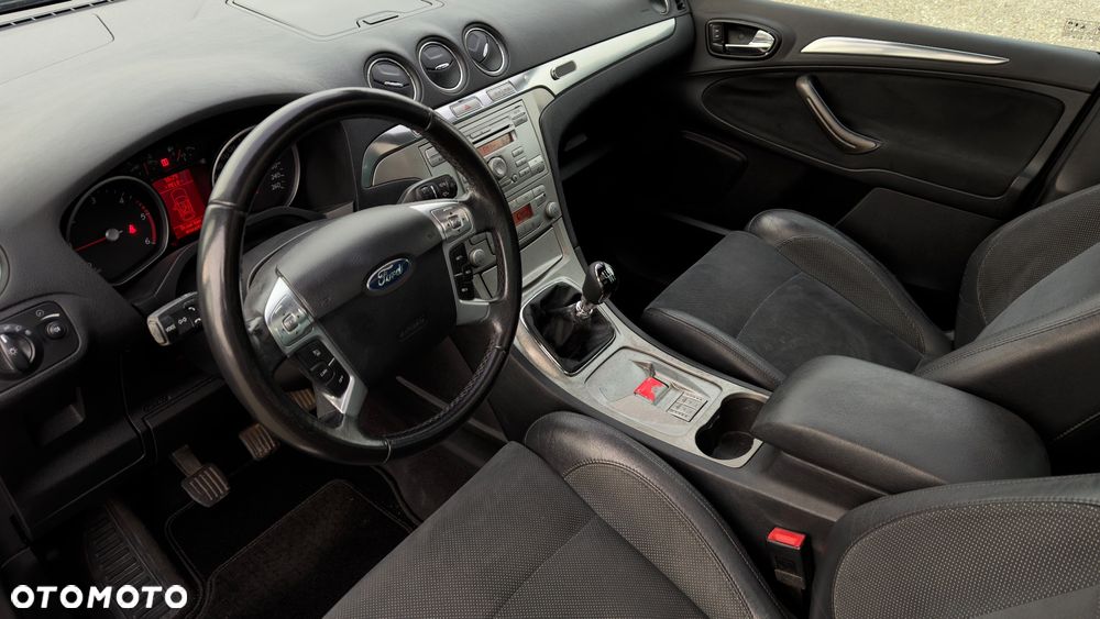 Ford S-Max - 6