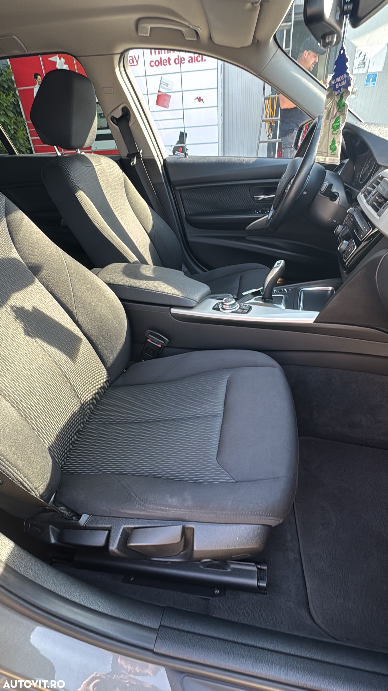 BMW Seria 3 320d Efficient Dynamic Edition Aut. - 30