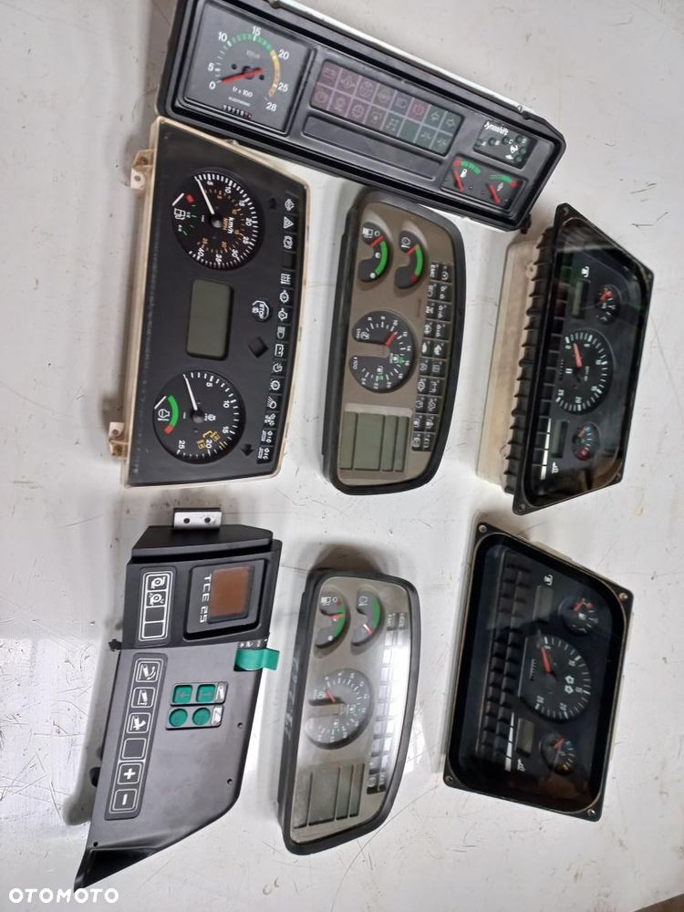 Części zegar licznik wyświetlacz panel Deutz Agrotron 04437487,04433422,Massey Ferguson 6100,3712846M92,3712069M96,60.0392.006.0, John Deere Al82440A,110.008/466/010, Renault 7700065375C,S/N 00971 TCE25,15,10,VALTRA OEM V35300600,T130,T150,ACV0181390 T152,T170,T190 - 1