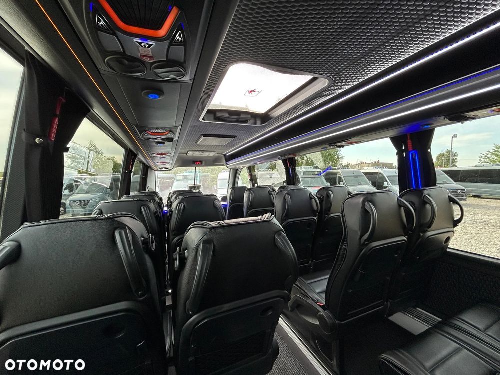 Mercedes-Benz Sprinter 519 - 22
