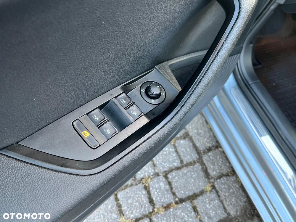 Skoda Superb 1.6 TDI Ambition DSG - 20