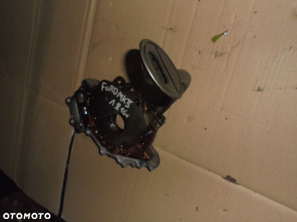 POMPA OLEJU FOCUS MK2 1.8 16V - 2