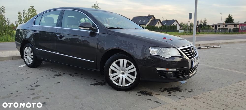 Volkswagen Passat 2.0 TDI DPF Highline DSG - 4