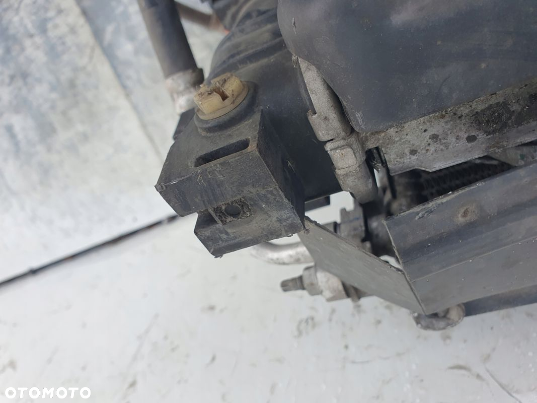 Opel Astra J 4 IV 1.4 turbo Automat pas przedni wzmocnienie chłodnice - 9