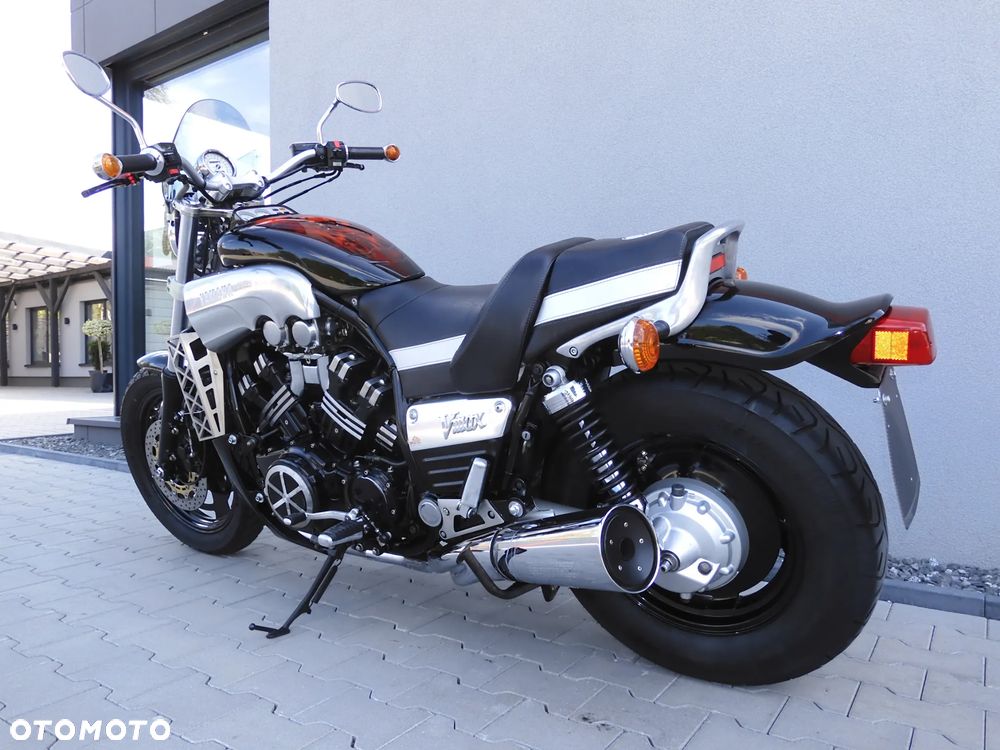Yamaha V-MAX - 34
