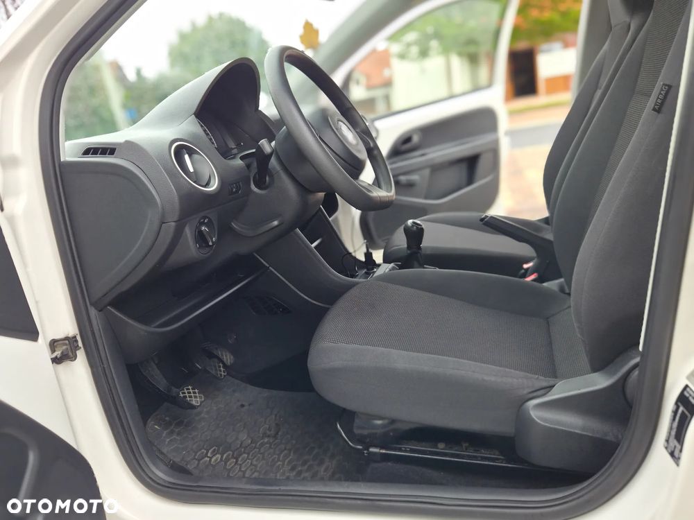 Volkswagen up! 1.0 Take - 23