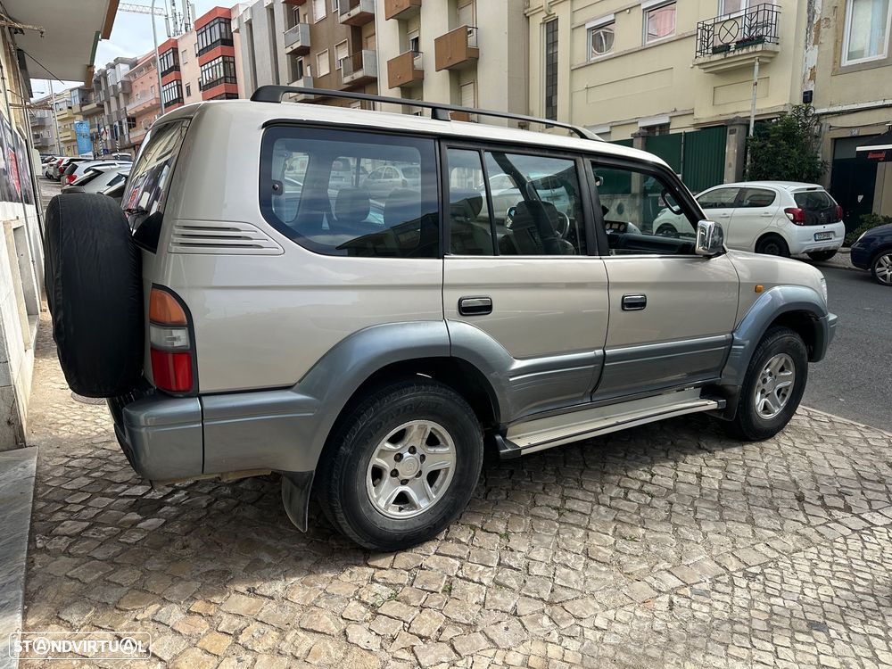 Toyota Land Cruiser - 15