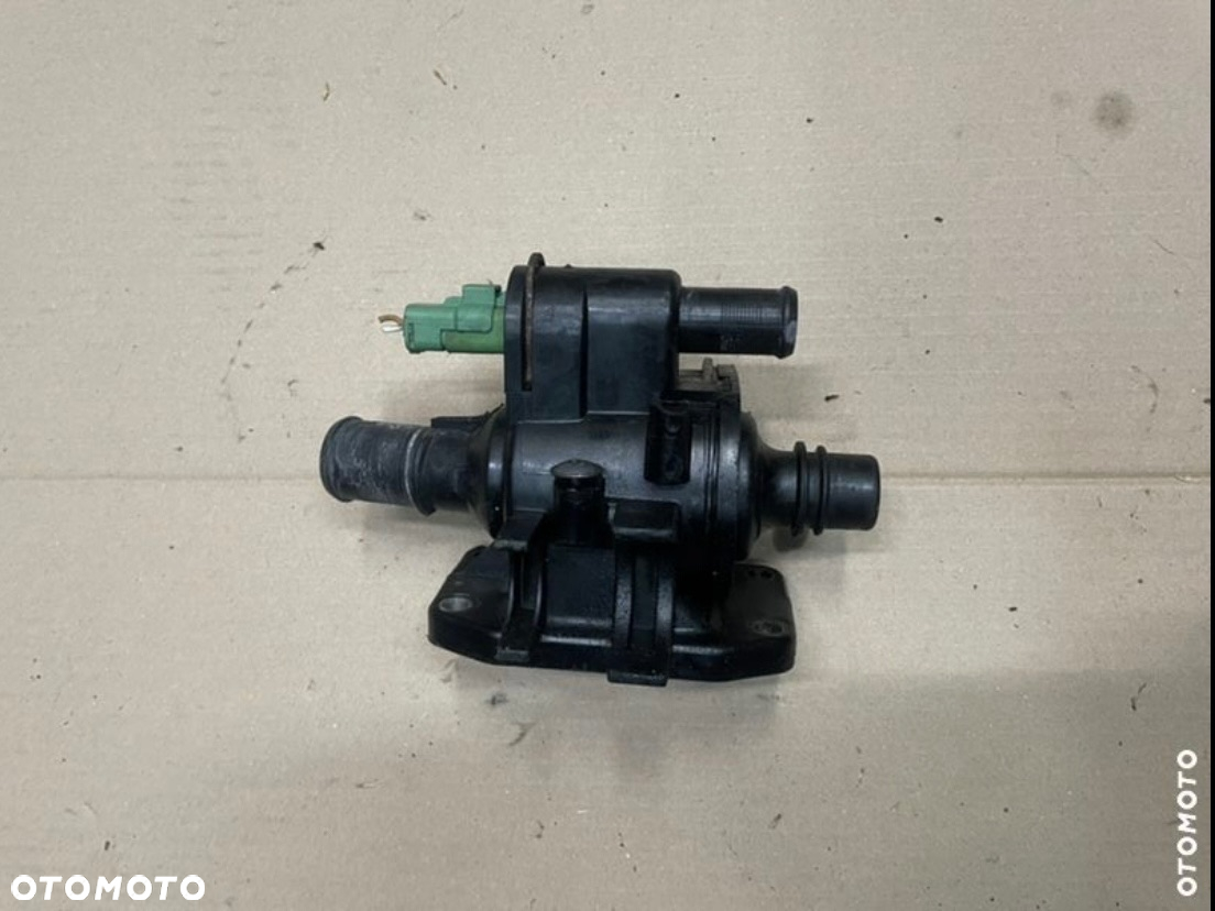 9654393880 Obudowa termostatu Ford fusion fiesta mk6 - 3