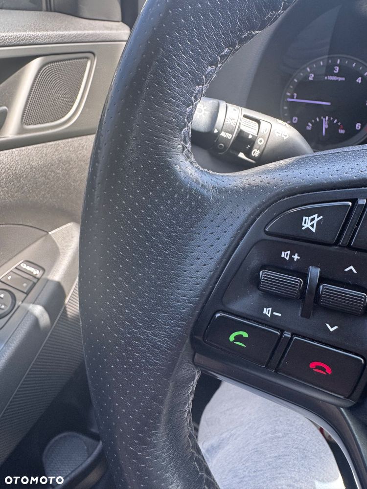 Hyundai Tucson 1.7 CRDI BlueDrive Comfort 2WD DCT - 11