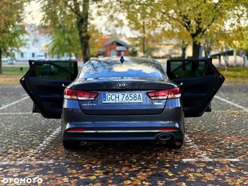 Kia Optima - 34